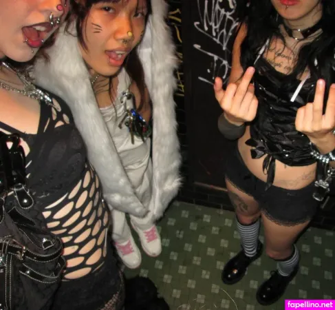 Luvzone OnlyFans Thumbnail #9NBJg2FPpj