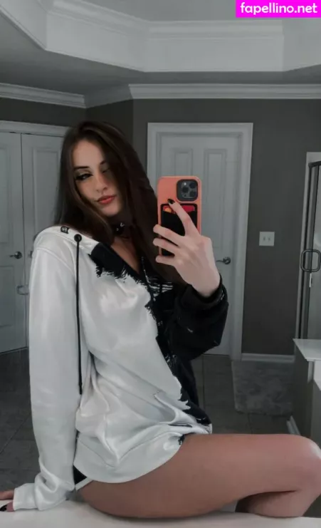 Luweazl OnlyFans Thumbnail #vrhOc0AQKi