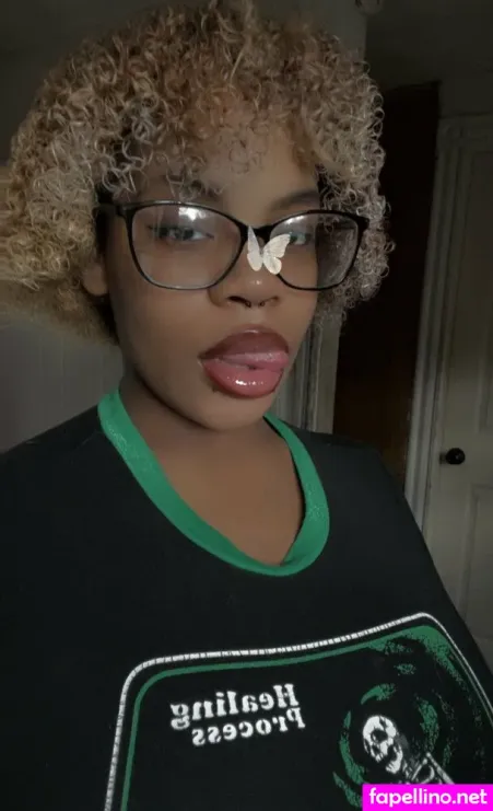 Lux Kbby OnlyFans Thumbnail #xsJMw3pMKB