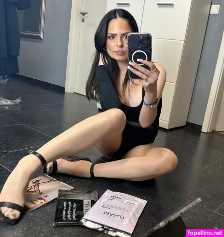 Luxe Bella Donna OnlyFans Thumbnail #5m0wq7QfMC