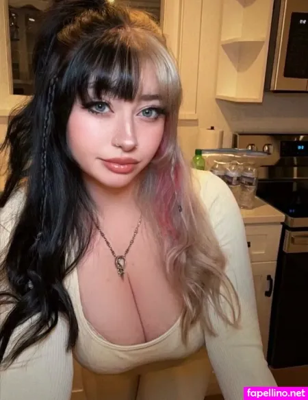 Luxireid OnlyFans Thumbnail #gnjoEED0TT