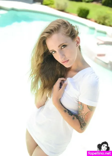 Luxlee OnlyFans Thumbnail #PdLM04lqp8