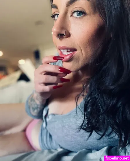 Luxley Rae OnlyFans Thumbnail #H6NAhFAcmk