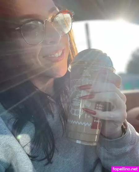 Luxley Rae OnlyFans Thumbnail #ma95dUx7KD