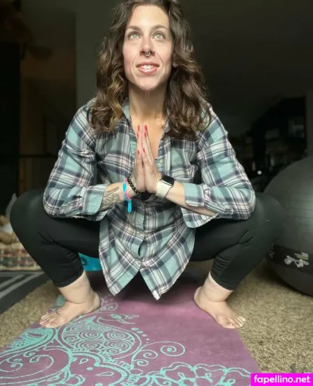 Luxley Rae OnlyFans Thumbnail #r5mxnYIn9A