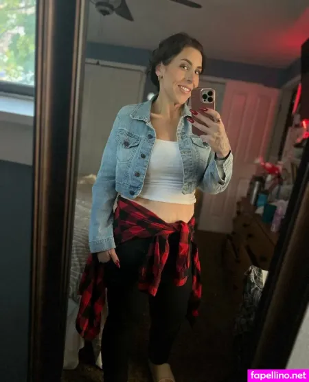 Luxley Rae OnlyFans Thumbnail #ww6FRJYRTL