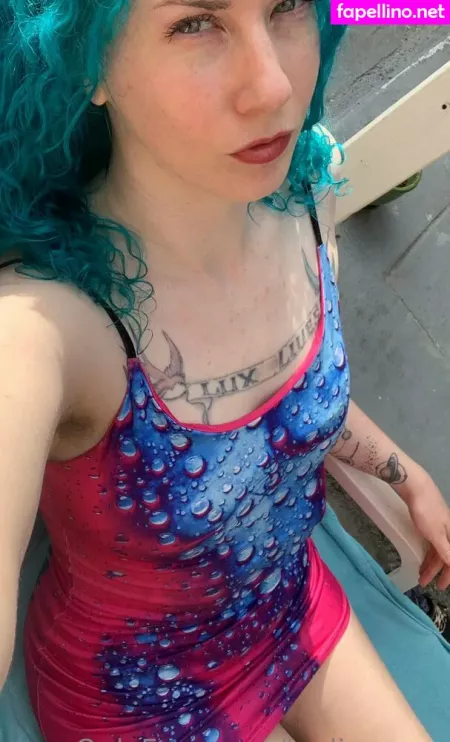 Luxlivesxxx OnlyFans Thumbnail #7bNexO2MmF