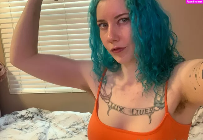 Luxlivesxxx OnlyFans Thumbnail #EK2f1pVmlu