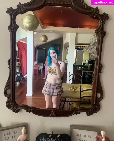 Luxlivesxxx OnlyFans Thumbnail #tEWkihqD51