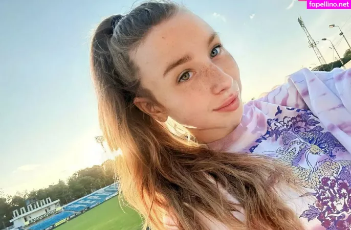 Luxury Lady OnlyFans Thumbnail #1OfDJAaMDq