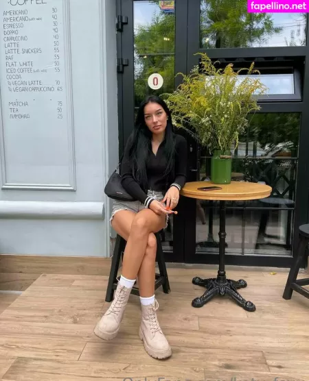 Luxury Lady OnlyFans Thumbnail #HOCTxrVHW5