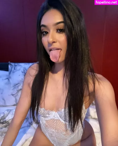 Luxurypetite OnlyFans Thumbnail #R7FJ0rlT3D