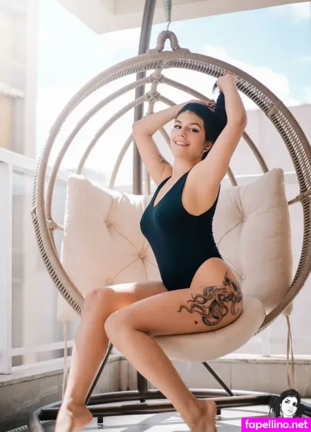 Luxx OnlyFans Thumbnail #7A2F7JTiAe