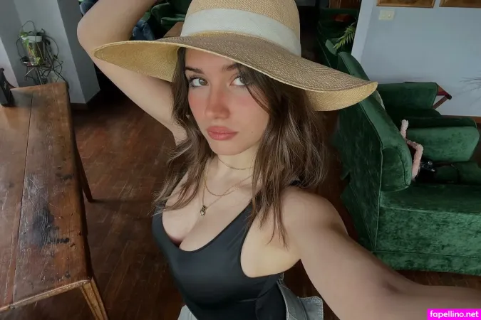 Luza Mogyorosi OnlyFans Thumbnail #10cZMEOLz8