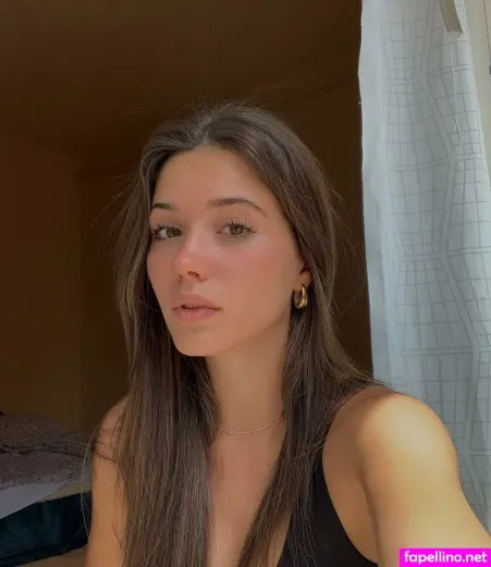 Luza Mogyorosi OnlyFans Thumbnail #DJC2V6AQs1
