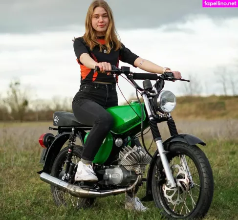 Lxllx Se OnlyFans Thumbnail #Xcid8OOySP