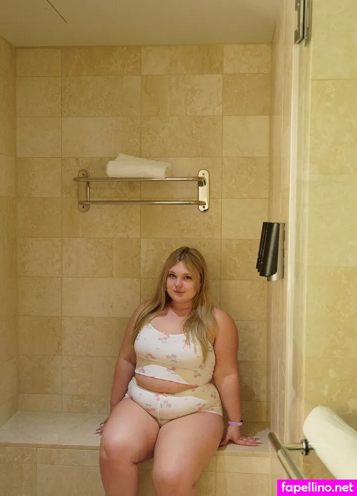 lxves, lxves._ Nude Leaked OnlyFans Photo #LyqQYgm8AL