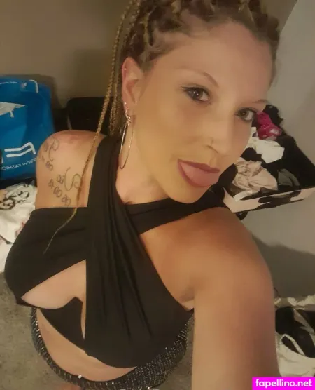 Ly Nneke69 OnlyFans Thumbnail #kObRZ4sSF8