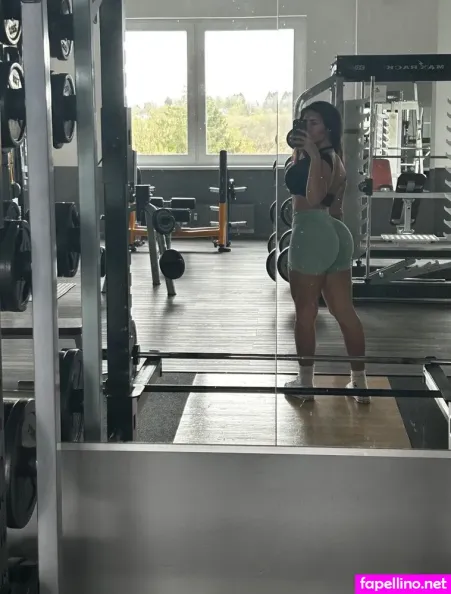 Lya Aylin OnlyFans Thumbnail #nWIhe5ntrS