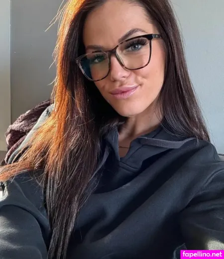 Lya Diezl OnlyFans Thumbnail #lq7HS1h4Yz