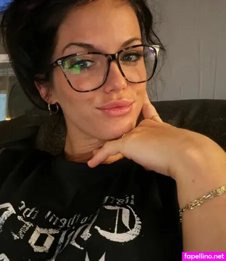 Lya Diezl OnlyFans Thumbnail #xf2azmae4S