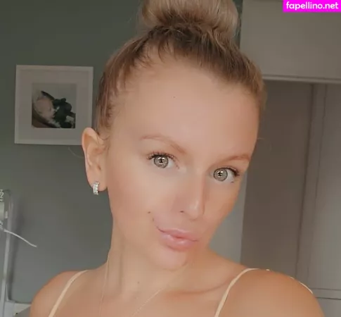 Lycia Rutter OnlyFans Thumbnail #DjAvsobdlG