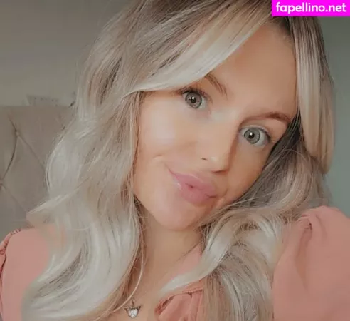 Lycia Rutter OnlyFans Thumbnail #sj9zGs9Rx1