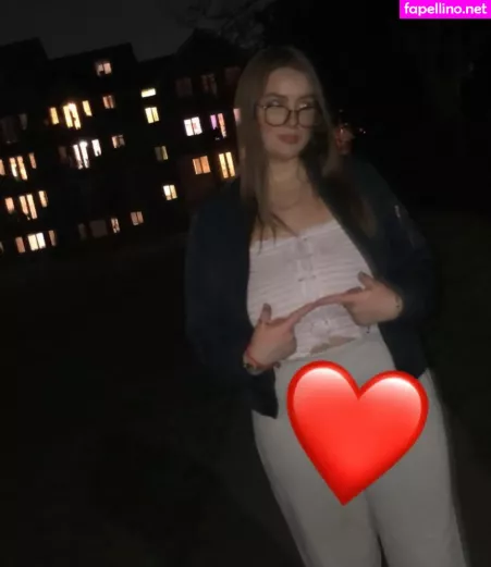 Lydia B OnlyFans Thumbnail #jmJCs8xFaW