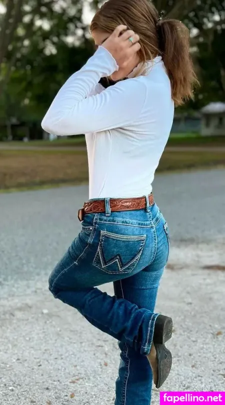 Lydia Davis OnlyFans Thumbnail #nOb4AACYFi