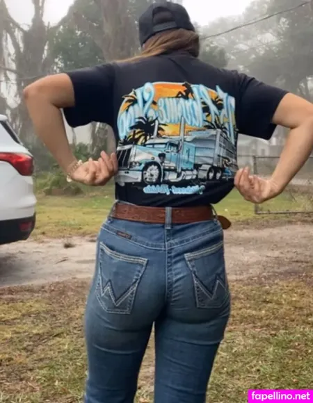 Lydia Davis OnlyFans Thumbnail #yevLI9BlPq