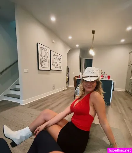 Lydia Feiler OnlyFans Thumbnail #b0hR1Sdvgv