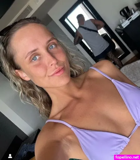 Lydia Foxx OnlyFans Thumbnail #YeVIgho4hf