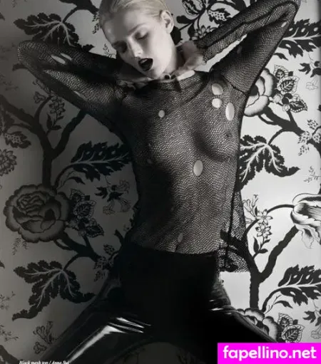 Lydia Hearst OnlyFans Thumbnail #p1wxhrSpDs