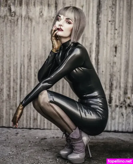 Lydia Hearst OnlyFans Thumbnail #qFpu1XE4k1