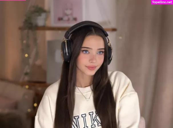 Lydia Violet OnlyFans Thumbnail #u1A2TiABg8