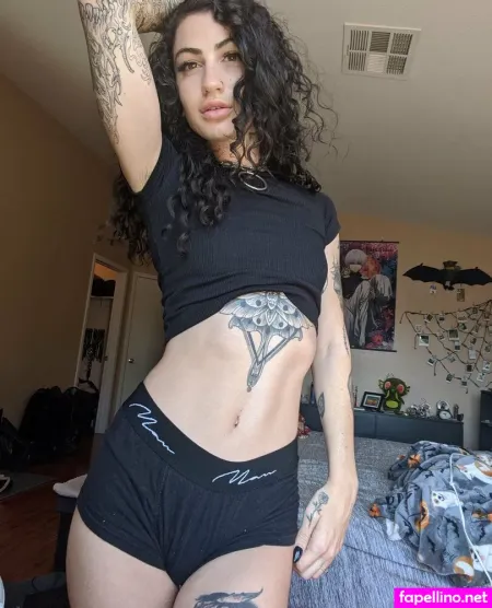 Lydiablackfree OnlyFans Thumbnail #D5A2hqp6WU