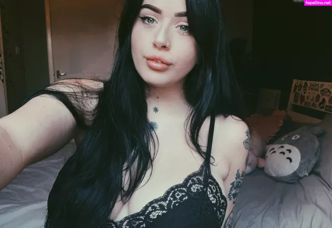 Lydiagh0st OnlyFans Thumbnail #N8IPOFIVee