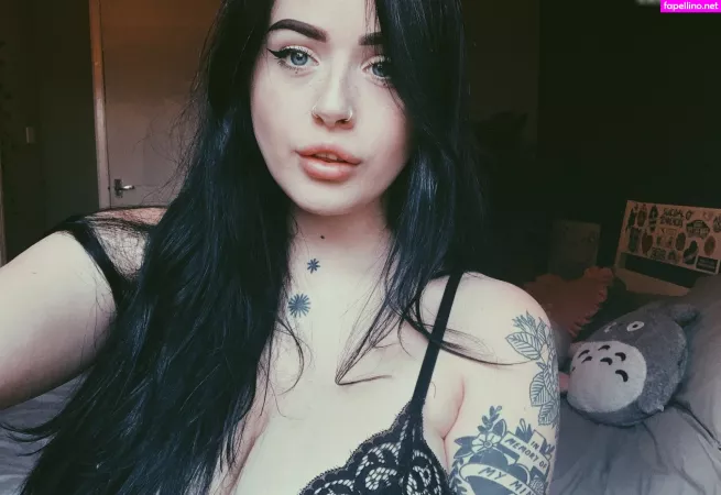 Lydiagh0st OnlyFans Thumbnail #OZNaz5RcuF