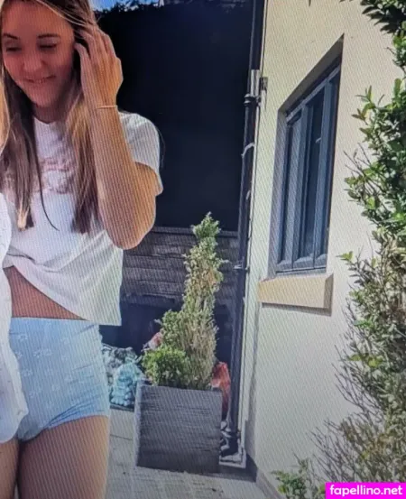 Lydiahewittlee OnlyFans Thumbnail #RPnFntk2pg