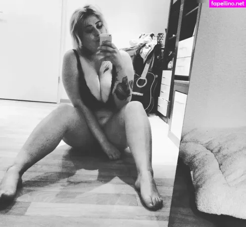 Lydiareichelxx OnlyFans Thumbnail #2NBhthDr8Y