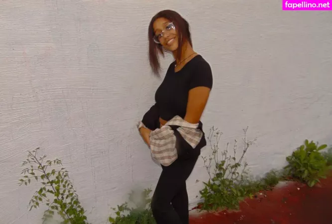 Lyla Troglin OnlyFans Thumbnail #k4wUka6ryc