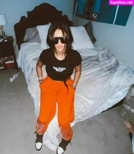 Lyla Troglin OnlyFans Thumbnail #kZQZ0lZqxW