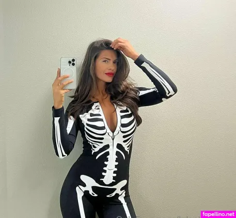 Lylastonefree OnlyFans Thumbnail #WO6ZrPrLdi