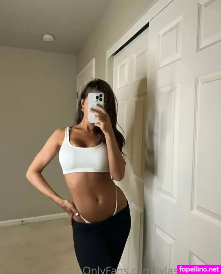 Lylastonefree OnlyFans Thumbnail #g0RikQXfTb