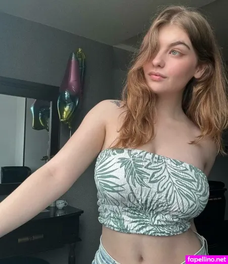 Lyliana Wray OnlyFans Thumbnail #SP5xuxfZ9i