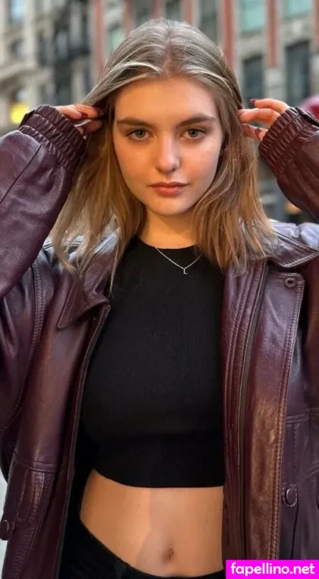 Lyliana Wray OnlyFans Thumbnail #ap4h22WsAz