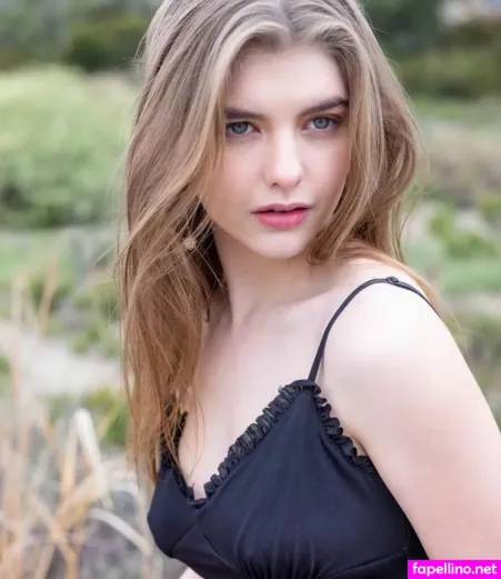 Lyliana Wray OnlyFans Thumbnail #qHpm1q2UZJ