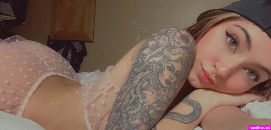 Lylybooty OnlyFans Thumbnail #Qvcrp6b2jv