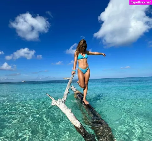 Lyn Heidi OnlyFans Thumbnail #ELXRvEHK0p