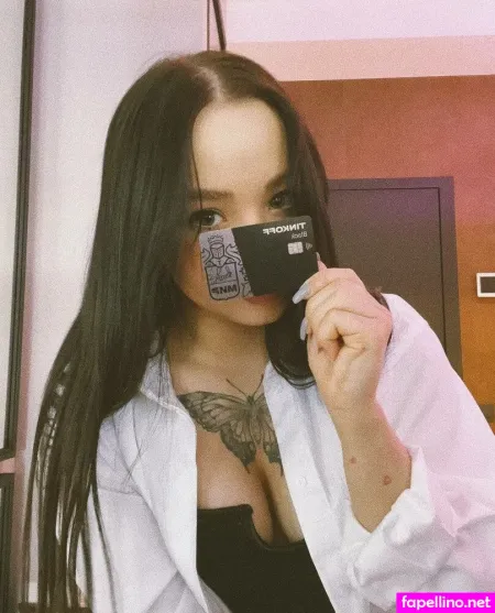 Lyna Com OnlyFans Thumbnail #XbT0lnnY39